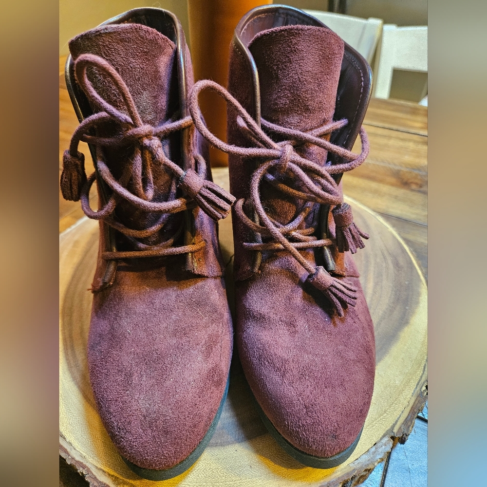 Madden girl burgundy bootie size 9